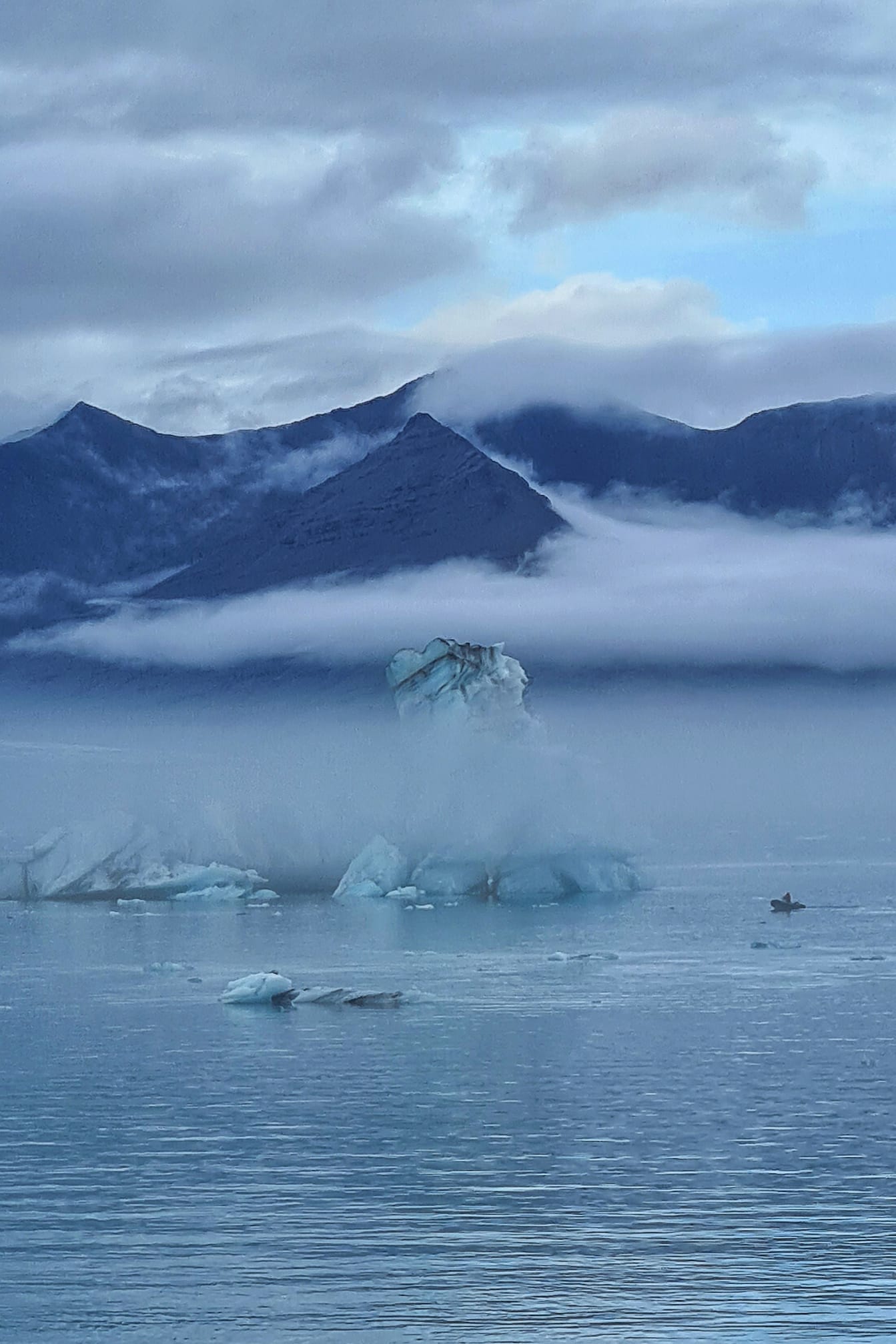 glacier-lag