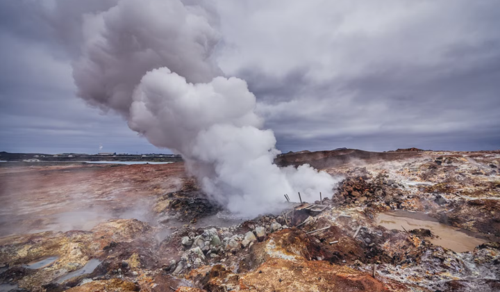 The Elite Private Reykjanes Peninsula with volcanoes & lava