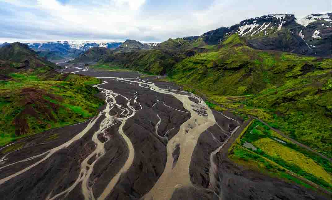 3-Days-Private-Super-Jeep-Tour-Landmannalaugar-Thorsmork-and-Golden-Circle