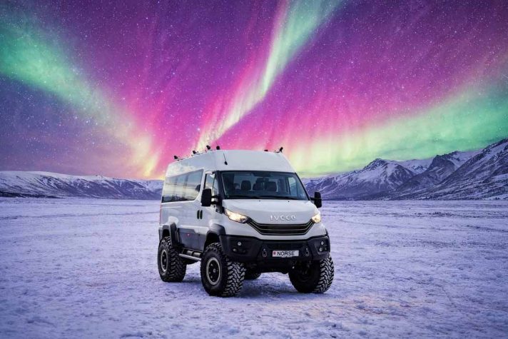 Northern Lights Jeep Tour - Icelandic Guide